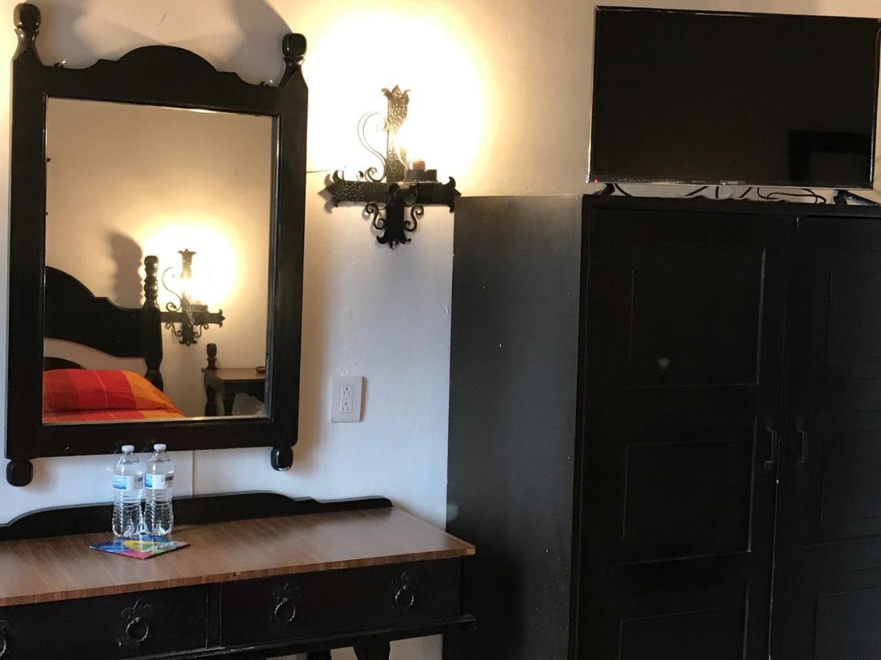 Hotel Villa De Flores Uruapan  Eksteriør billede