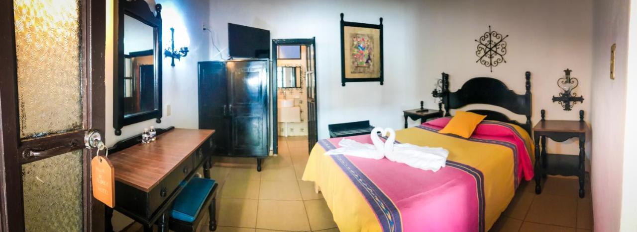 Hotel Villa De Flores Uruapan  Eksteriør billede