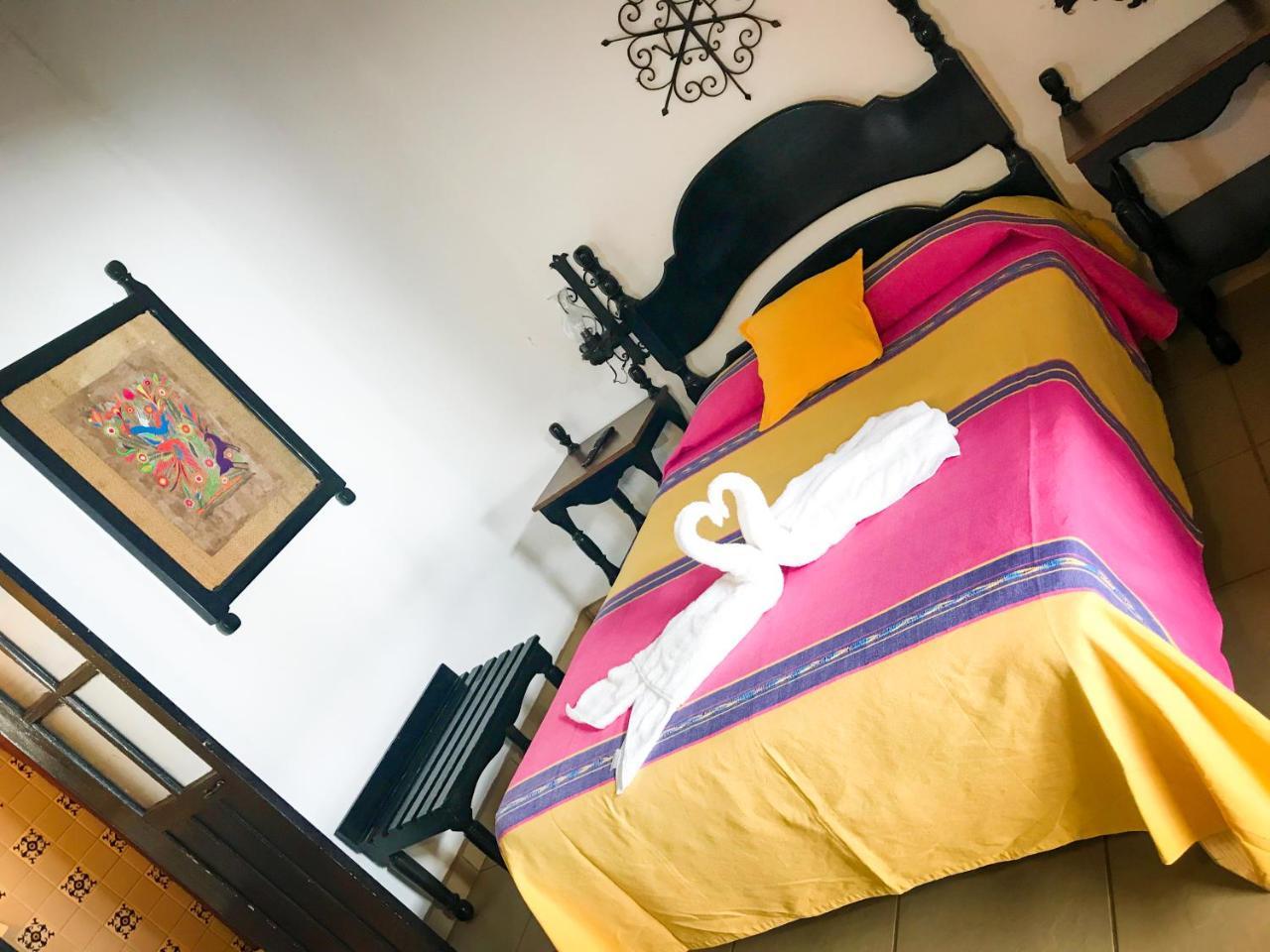 Hotel Villa De Flores Uruapan  Eksteriør billede