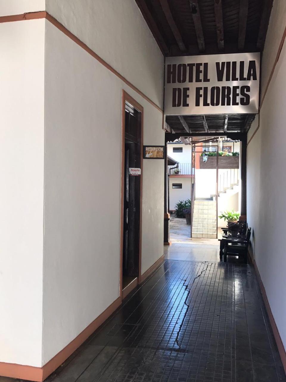 Hotel Villa De Flores Uruapan  Eksteriør billede