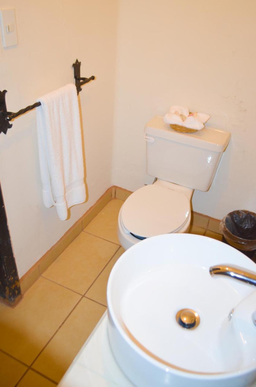 Hotel Villa De Flores Uruapan  Eksteriør billede