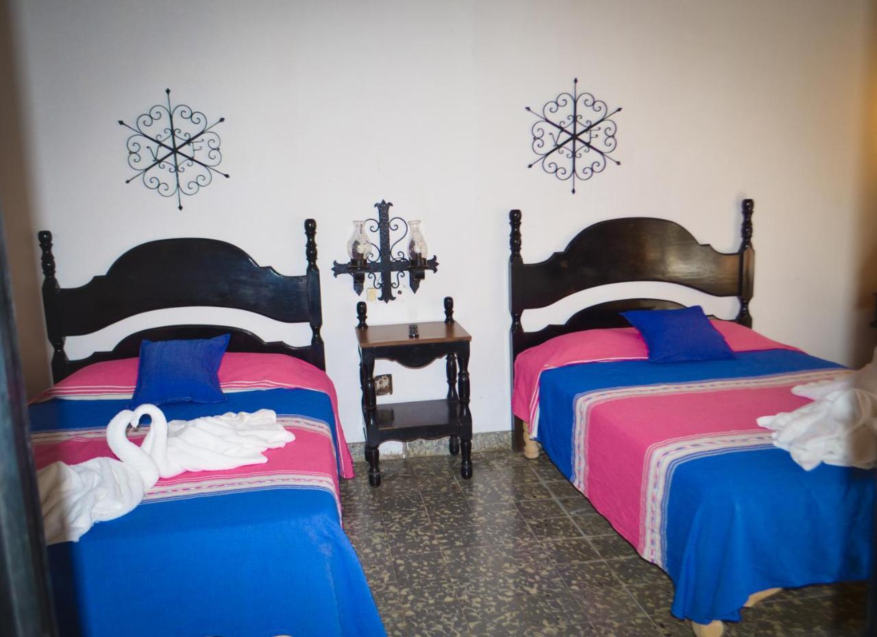 Hotel Villa De Flores Uruapan  Eksteriør billede