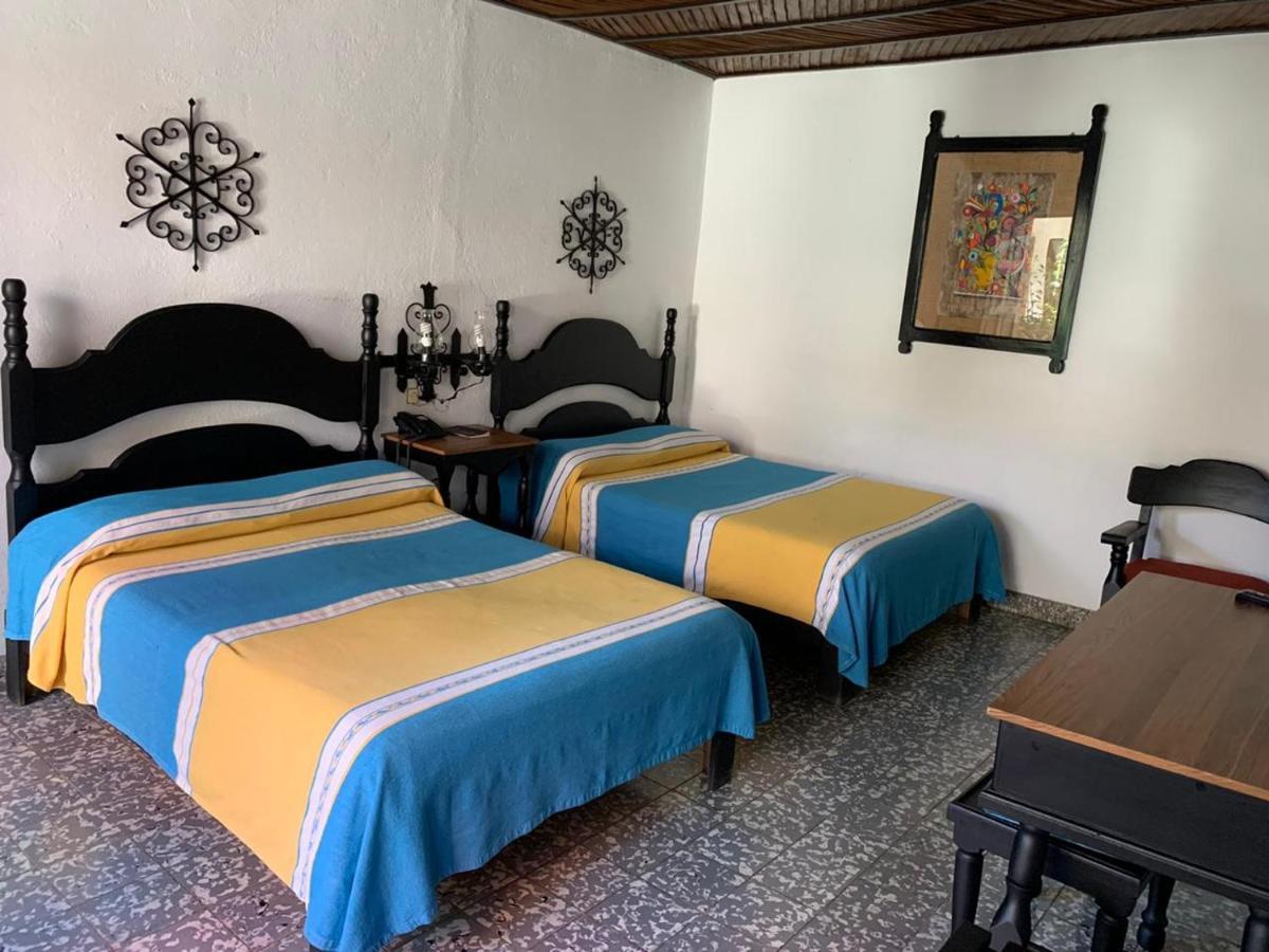 Hotel Villa De Flores Uruapan  Eksteriør billede